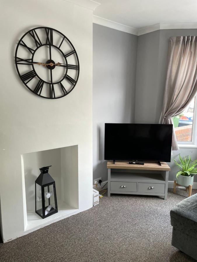 Comfy Home For Contractors And Families With Free Parking - Sage View Aldershot Exterior photo